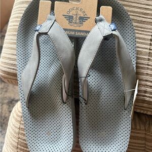 Dockers Light Gray Sandals